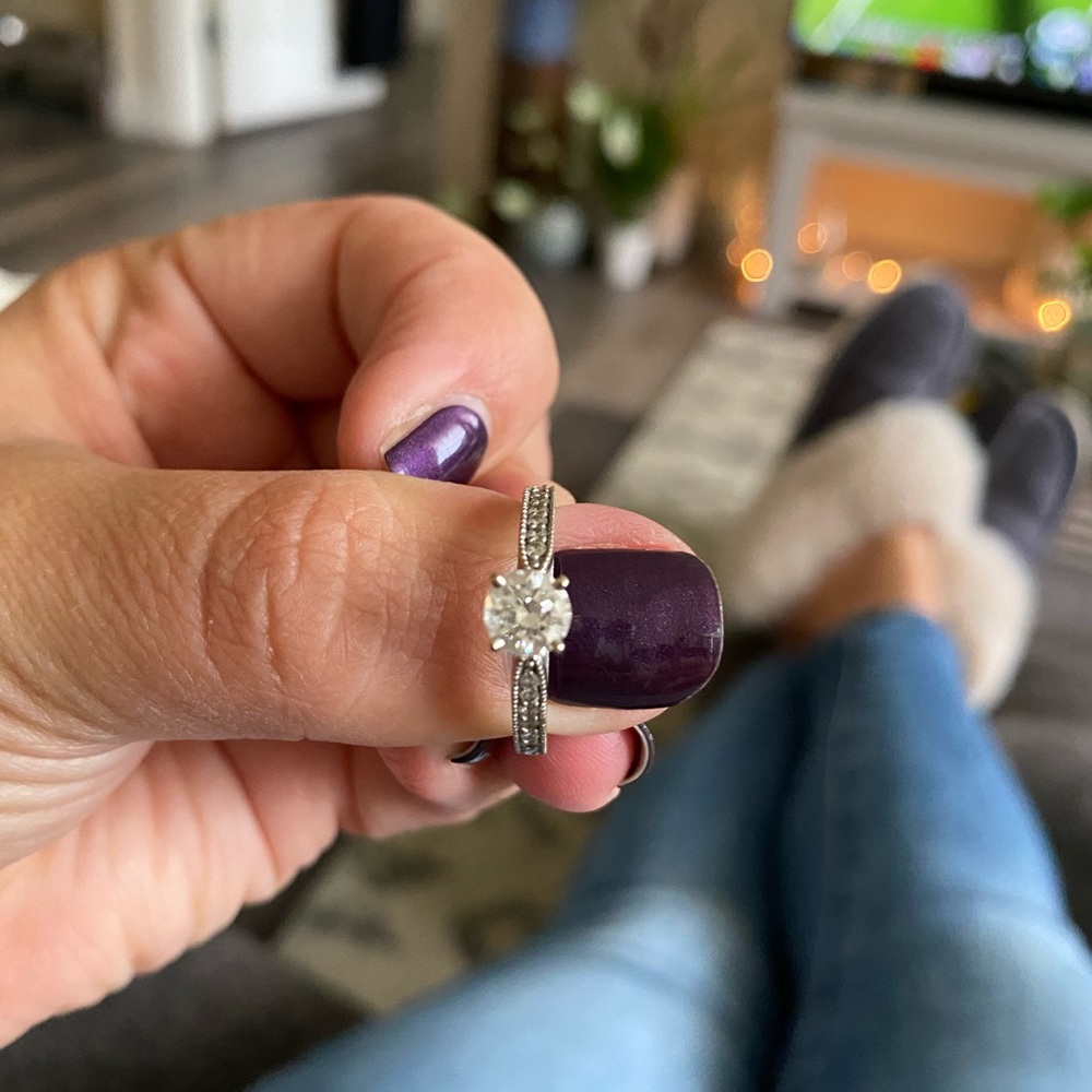 1 CT diamond engagement ring.